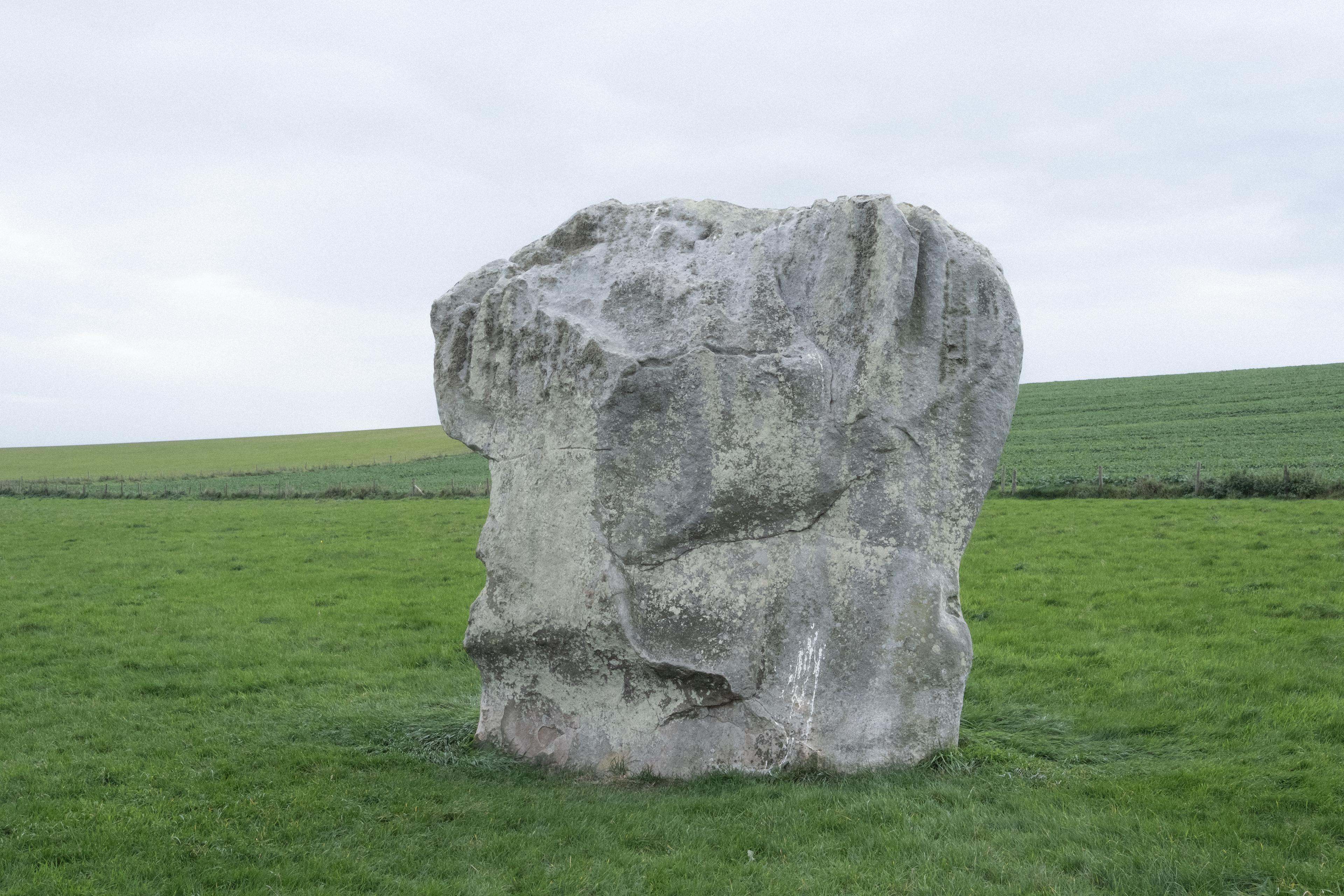 i-met-a-woman-frozen-in-stone photo 7